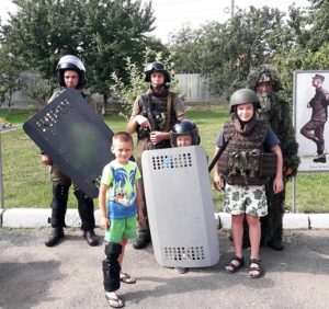Маленькі спортсмени Ужгорода дивились чим займається Нацгвардія