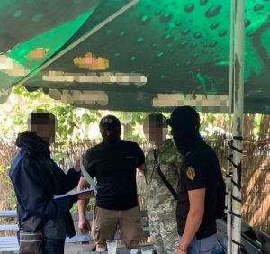Заступник начальника відділу Чопського прикордонного загону “погорів” на хабарі (фото, відео)