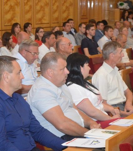 В ОДА за участі урядовців розглянули питання розвитку регіону українських Карпат