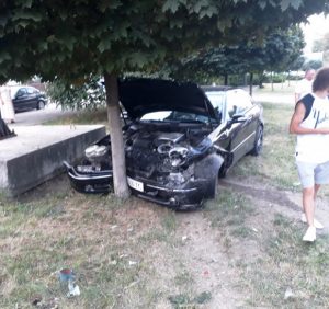 Тотальна ДТП в Ужгороді: розбились «Mercedes» та «Chevrolet Lacetti» (ФОТО, ВІДЕО)