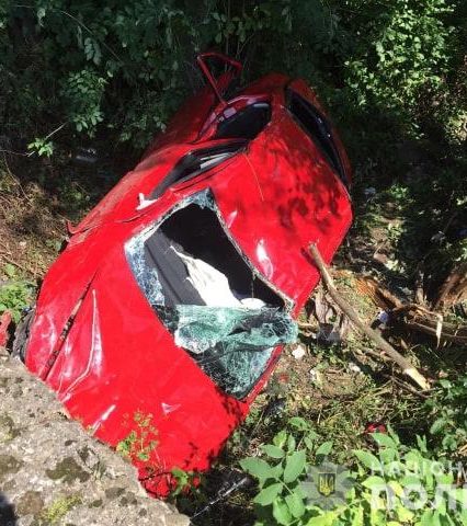 Дитина за кермом квадроцикла вчинила жахливу ДТП на Тячівщині: восьмеро постраждалих (фото)