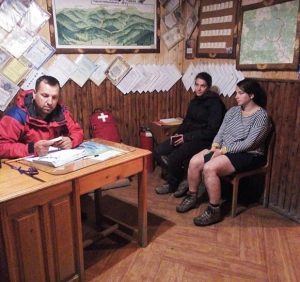 Закарпатські рятувальники надали допомогу двом туристкам з Німеччини, які заблукали в Карпатах