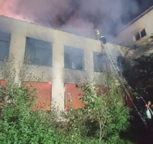 В Берегові горіла школа (фото, відео)