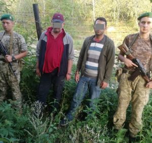 Прикордонники затримали в Ужгородському районі нелегалів з Туреччини