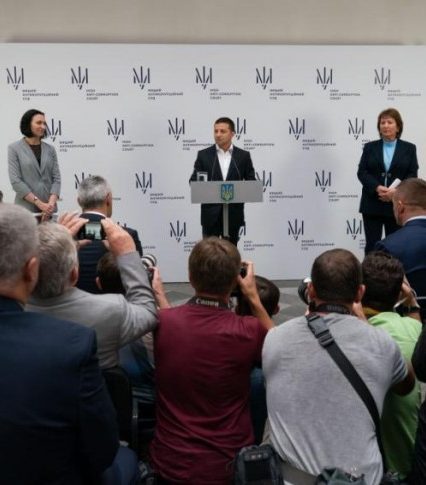 Завдання Вищого антикорупційного суду просте: корупціонер покараний, держава, суспільство та інвестор захищені – Володимир Зеленський