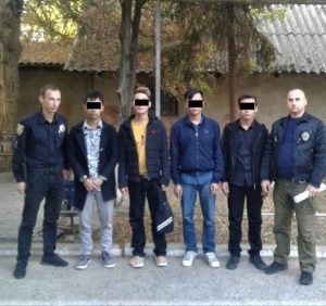 В Ужгороді затримано групу в’єтнамців без документів