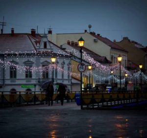 Ужгородська мерія списала 1,8 млн. грн. на новорічну ілюмінацію в березні й червні