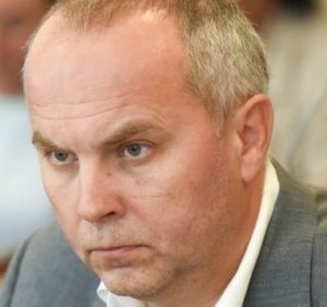 “Камери – ваш приціл!” – Карась “пропісочив” Шуфрича на засіданні Нацради, той не знав, куди ховати очі (відео)