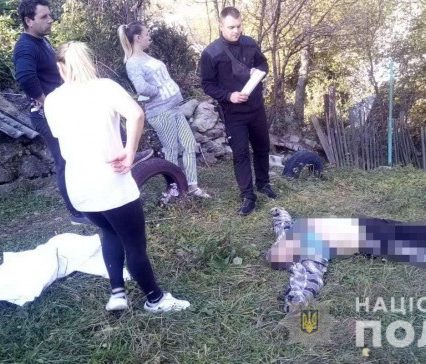 Поліція Рахівщини розкрила вбивство 63-річного чоловіка. У злочині підозрюється його внук