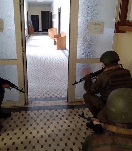 В Закарпатському Апеляційному суді тренувались нацгвардійці та працівники поліції