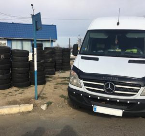 Житель Тячівщини поїхав із митного посту «Лужанка» без автомобільних шин
