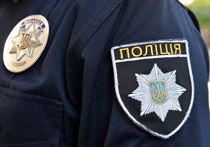 Поліція розпочала перевірку за фактом побиття дівчини у одній зі шкіл Тячівщини