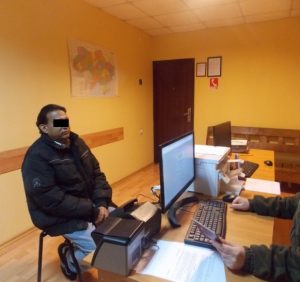 Іноземця з чужим документом затримали на українсько-словацькому кордоні