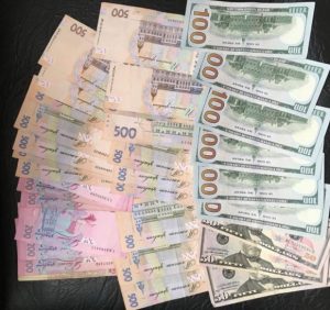 Юнаки пограбували будинок на Тячівщині. Грабіжників затримано, гроші вилучено