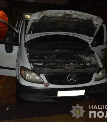 Підпал автомобіля у Тячеві. Поліція розпочала розслідування