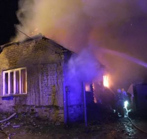 У Виноградові рятувальники приборкували пожежу в житловому будинку (фото)
