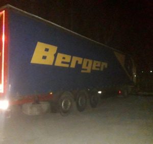 9 років у розшуку: Викрадений в Австрії причіп виявили на кордоні з Угорщиною