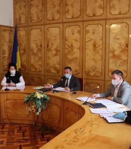 Очільник Закарпаття Олексій Петров провів нараду з головами райдержадміністрацій