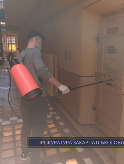 Карантинні заходи в Закарпатській УВП №9: прокуратура провела перевірку дотримання прав ув’язнених