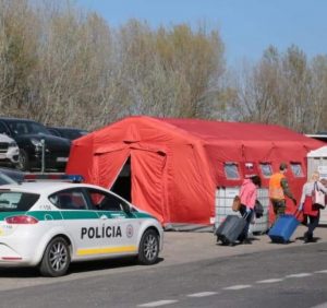 Словаччина ввела новий карантинний протокол для осіб, які виїжджають на її територію