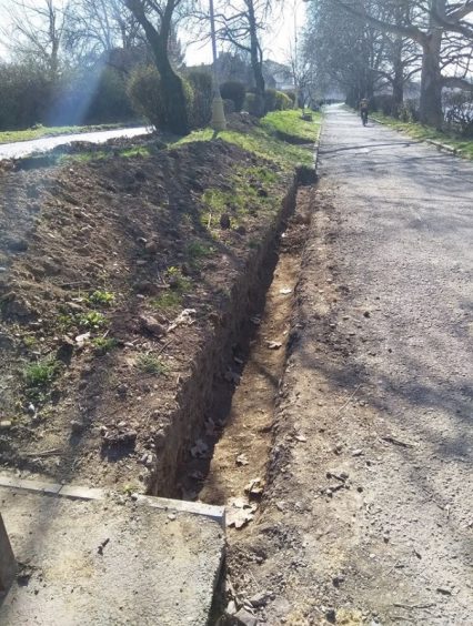 Роботи на Слов’янській набережній в Ужгороді проводять незаконно, зареєстровано провадження