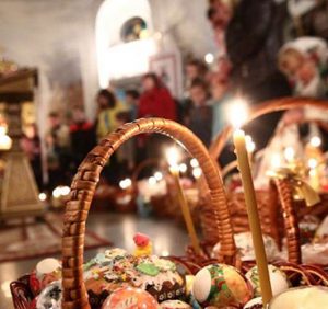 Кабінет Міністрів України заборонив усі релігійні заходи до Великодня