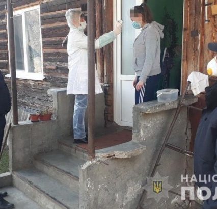 Поліція Закарпаття продовжує перевіряти громадян, які знаходяться на самоізоляції