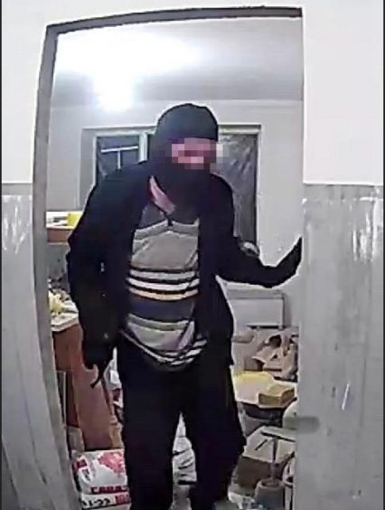 У Мукачеві поліцейські викрили “домушника” (відео)