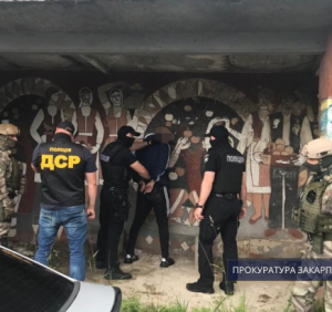 На Тячівщині затримано “рекетирів”, які вимагали гроші для кримінального “общака”