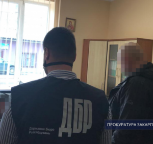 Прокуратура затвердила підозри трьом службовим особам Хустського лісництва, які допустили порубки на понад 8 млн 550 тис грн