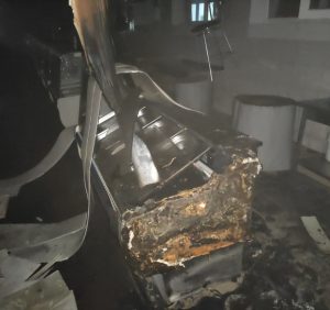 Ужгородські рятувальники врятували центральний ринок міста від масштабної пожежі та не допустили загорання “Нової пошти”