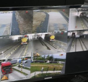 84 млн грн заплатили у бюджет за розмитнення посилок так звані італійські буси