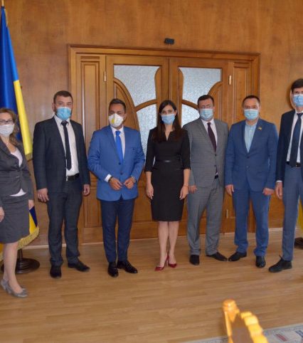 Галина Янченко презентувала ТСК з питань захисту прав інвесторів консулам Угорщини та Румунії