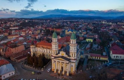 Ужгородці повинні проголосувати за патріота міста