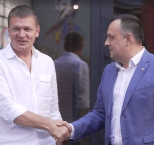 Ужгородців цинічно обманюють. Хто з ужгородських політиків хоче здатись хитрішим, ніж є насправді?