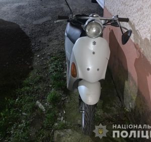 У Виноградові мопед потрапив у ДТП. Неповнолітня пасажирка у реанімації, п’яний водій – у СІЗО