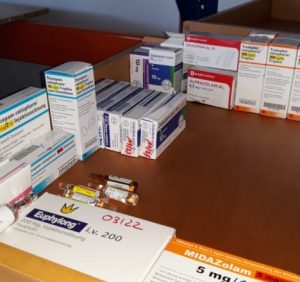 У вантажівці з гуманітарною допомогою виявили психотропні та нарковмісні препарати