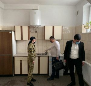 Прокурорами виявлені порушення прав іноземців, які утримуються в Мукачівському прикордонному загоні