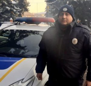 На Тячівщині дільничний офіцер поліції врятував чоловіка від самогубства