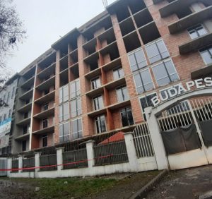 В Ужгороді незаконно зводять чергову багатоповерхівку? (фото)