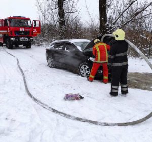 В Ужгороді та Хусті горіли автомобілі (фото)