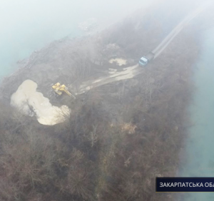 Прокуратура погодила підозру підприємцеві у незаконному видобутку піщано-гравійної суміші на майже 7,3 млн грн