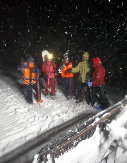 За добу рятувальники відшукали двох туристів, що заблукали в горах