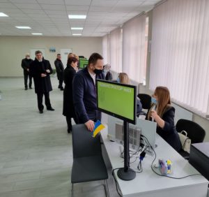 У Солотвинській громаді відкрито сучасний ЦНАП: доступ до адмінпослуг став зручнішим і доступнішим