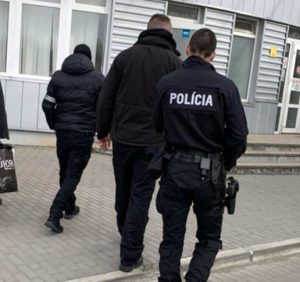 На Закарпатті відбулась екстрадиція українця, засудженого в Словаччині