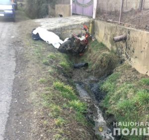 На Мукачівщині у ДТП загинув 18-річний мотоцикліст, його пасажир – у лікарні