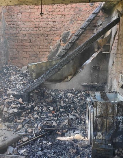 Під Ужгородом вогняна стихія знищила дачний будинок