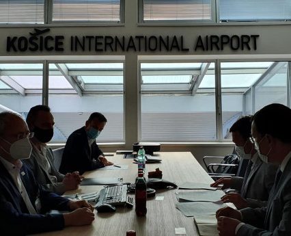 Кошицький та Ужгородський аеропорти налагоджують співпрацю