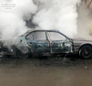 В Ужгороді на очах у власника згорів BMW