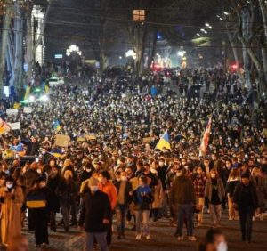 Народ Грузії багатотисячним мітингом підтримав Україну в боротьбі з російським окупантом (фото)